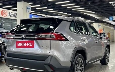 Toyota RAV4, 2023 год, 4 569 130 рублей, 4 фотография