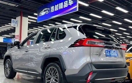 Toyota RAV4, 2023 год, 4 569 130 рублей, 5 фотография