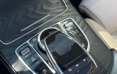 Mercedes-Benz C-Класс, 2017 год, 3 500 000 рублей, 24 фотография