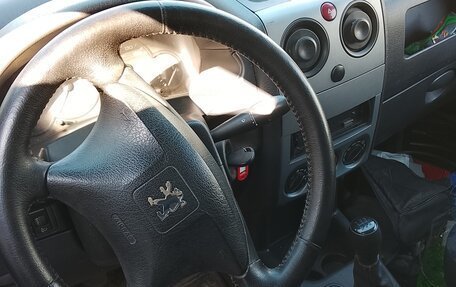 Peugeot Partner II рестайлинг 2, 2010 год, 300 000 рублей, 12 фотография