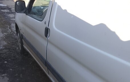 Peugeot Partner II рестайлинг 2, 2010 год, 300 000 рублей, 14 фотография