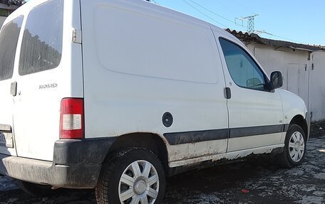 Peugeot Partner II рестайлинг 2, 2010 год, 300 000 рублей, 17 фотография