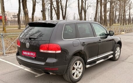 Volkswagen Touareg III, 2004 год, 575 000 рублей, 3 фотография