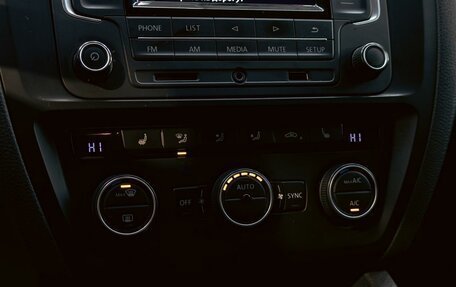 Volkswagen Jetta VI, 2016 год, 1 295 000 рублей, 15 фотография