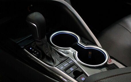 Toyota Camry, 2023 год, 3 519 000 рублей, 10 фотография