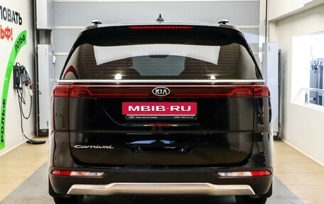 KIA Carnival, 2021 год, 4 290 000 рублей, 5 фотография