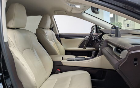 Lexus RX IV рестайлинг, 2020 год, 5 600 000 рублей, 24 фотография