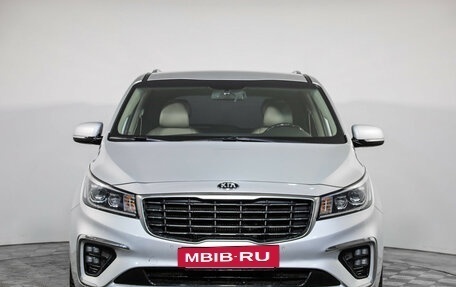 KIA Carnival III, 2018 год, 2 499 000 рублей, 2 фотография