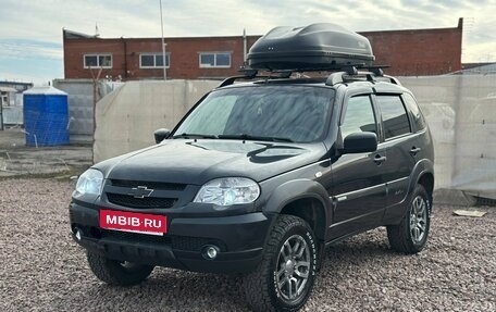 Chevrolet Niva I рестайлинг, 2015 год, 599 990 рублей, 1 фотография