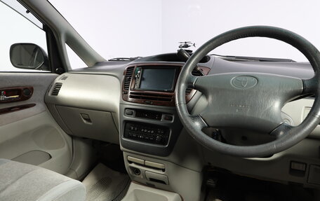 Toyota Nadia, 2000 год, 599 000 рублей, 3 фотография