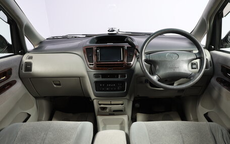 Toyota Nadia, 2000 год, 599 000 рублей, 4 фотография