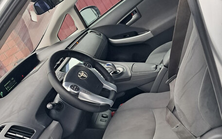 Toyota Prius, 2010 год, 990 000 рублей, 9 фотография