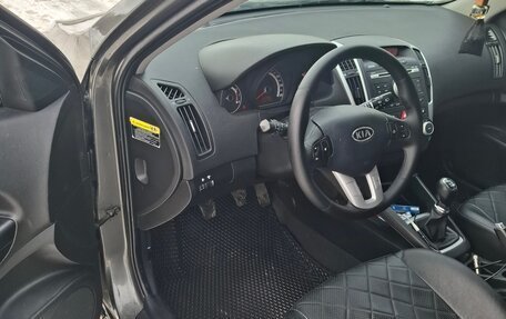 KIA cee'd I рестайлинг, 2010 год, 600 000 рублей, 7 фотография