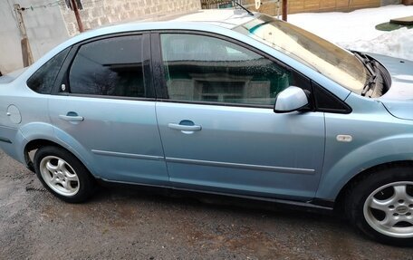 Ford Focus II рестайлинг, 2005 год, 300 000 рублей, 2 фотография