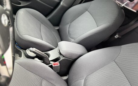 Hyundai Solaris II рестайлинг, 2016 год, 1 250 000 рублей, 17 фотография