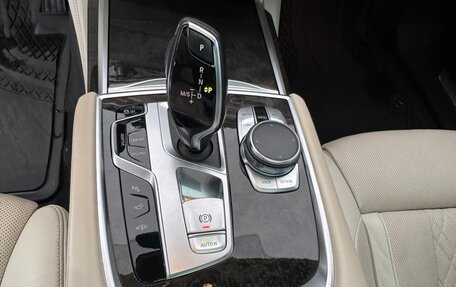 BMW 7 серия, 2015 год, 2 700 000 рублей, 20 фотография