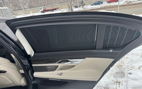 BMW 7 серия, 2015 год, 2 700 000 рублей, 17 фотография