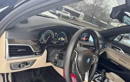 BMW 7 серия, 2015 год, 2 700 000 рублей, 10 фотография