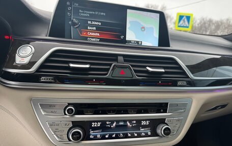 BMW 7 серия, 2015 год, 2 700 000 рублей, 24 фотография