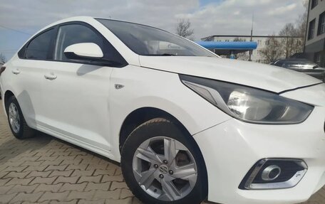 Hyundai Solaris II рестайлинг, 2017 год, 990 000 рублей, 3 фотография