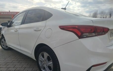 Hyundai Solaris II рестайлинг, 2017 год, 990 000 рублей, 7 фотография