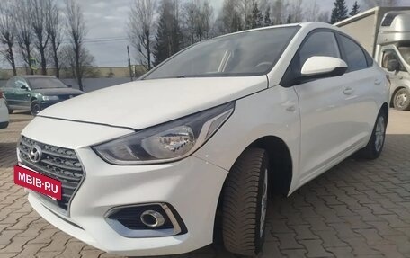 Hyundai Solaris II рестайлинг, 2017 год, 990 000 рублей, 4 фотография
