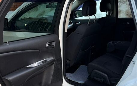 Dodge Journey I, 2012 год, 970 000 рублей, 6 фотография