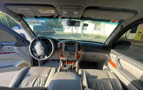 Toyota Land Cruiser 100 рестайлинг 2, 2005 год, 4 800 000 рублей, 6 фотография