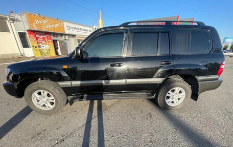 Toyota Land Cruiser 100 рестайлинг 2, 2005 год, 4 800 000 рублей, 4 фотография