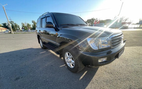 Toyota Land Cruiser 100 рестайлинг 2, 2005 год, 4 800 000 рублей, 2 фотография