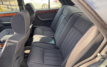 Mercedes-Benz W124, 1992 год, 260 000 рублей, 8 фотография