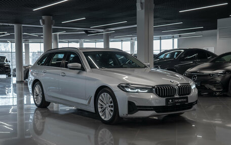 BMW 5 серия, 2021 год, 4 800 000 рублей, 2 фотография