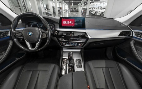 BMW 5 серия, 2021 год, 4 800 000 рублей, 8 фотография