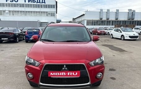 Mitsubishi Outlander III рестайлинг 3, 2011 год, 990 000 рублей, 3 фотография