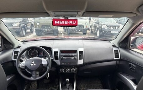 Mitsubishi Outlander III рестайлинг 3, 2011 год, 990 000 рублей, 5 фотография