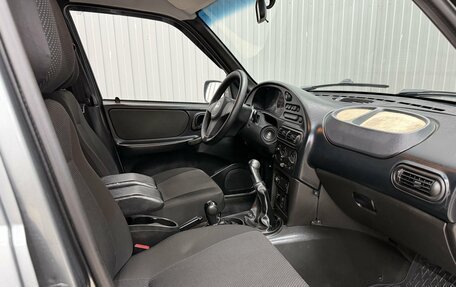 Chevrolet Niva I рестайлинг, 2010 год, 540 000 рублей, 10 фотография