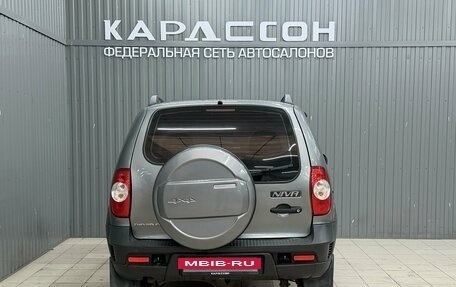 Chevrolet Niva I рестайлинг, 2010 год, 540 000 рублей, 5 фотография