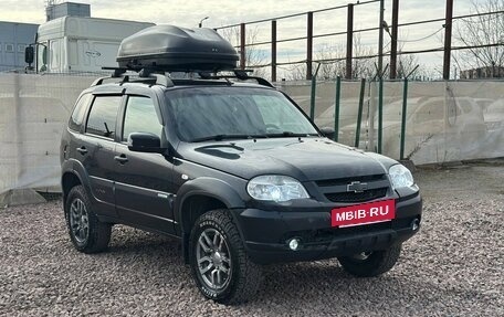 Chevrolet Niva I рестайлинг, 2015 год, 599 990 рублей, 2 фотография