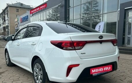 KIA Rio IV, 2020 год, 1 598 000 рублей, 8 фотография