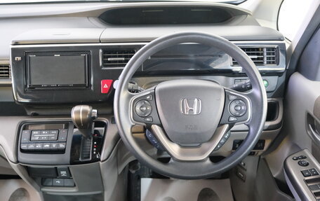 Honda Stepwgn IV, 2019 год, 2 299 000 рублей, 13 фотография