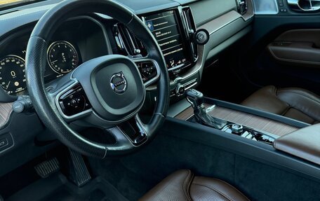 Volvo XC60 II, 2018 год, 3 800 000 рублей, 4 фотография