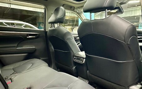 Toyota Highlander, 2026 год, 5 700 000 рублей, 36 фотография