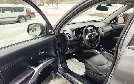 Mitsubishi Outlander III рестайлинг 3, 2008 год, 1 125 000 рублей, 2 фотография