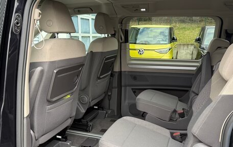 Volkswagen Multivan, 2023 год, 4 150 000 рублей, 20 фотография