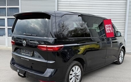 Volkswagen Multivan, 2023 год, 4 150 000 рублей, 2 фотография