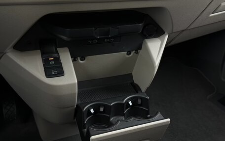 Volkswagen Multivan, 2023 год, 4 150 000 рублей, 27 фотография