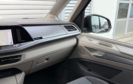 Volkswagen Multivan, 2023 год, 4 150 000 рублей, 31 фотография