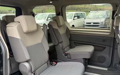 Volkswagen Multivan, 2023 год, 4 150 000 рублей, 30 фотография