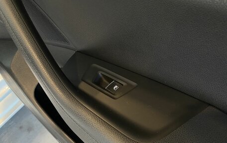 Volkswagen Passat B8 рестайлинг, 2017 год, 1 660 000 рублей, 28 фотография