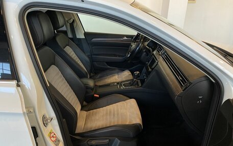 Volkswagen Passat B8 рестайлинг, 2017 год, 1 660 000 рублей, 29 фотография